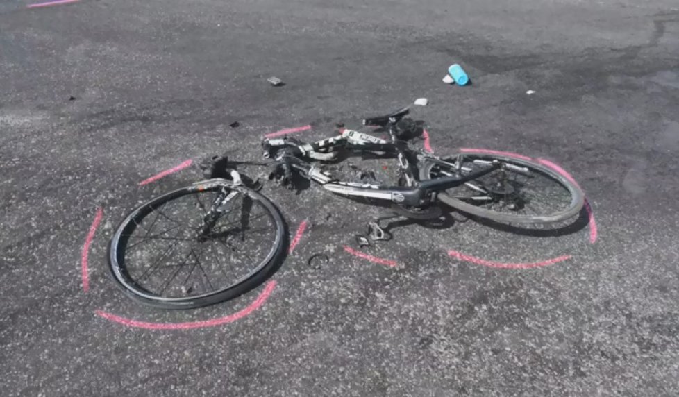 Známý psychiatr a lídr skupiny zemřel při tragické nehodě: Na kole ho srazil náklaďák!