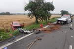 Střet tří aut na Opavsku odnesli zraněním tři lidé.