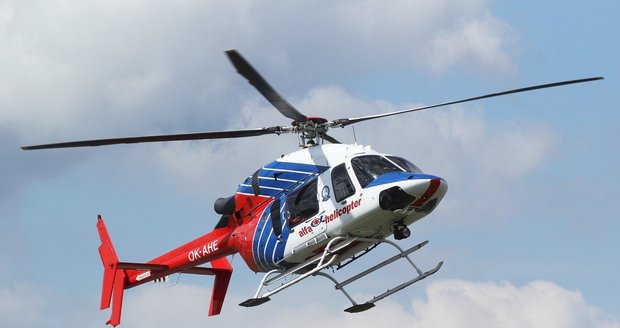 Vrtulník přepravil zraněného muže z Břeclavi do Brna. Ilustrační foto