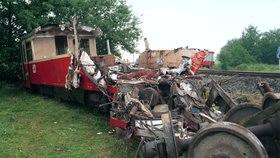 Před 26 lety do osobního vlaku u Krouny narazily vagony plné železa: Přežili pouze čtyři lidé
