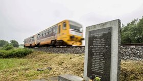 Před 22 lety do osobního vlaku u Kroun narazily vagony plné železa: Přežili pouze čtyři lidé.