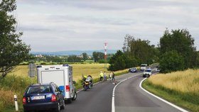 Dodávka na Kutnohorsku smetla čtyři motorkáře, jeden na místě zemřel.