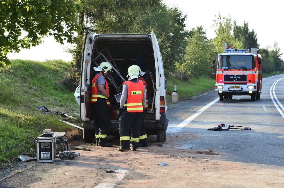 Při nehodě u Kutrovic na Kladensku zemřely dvě ženy