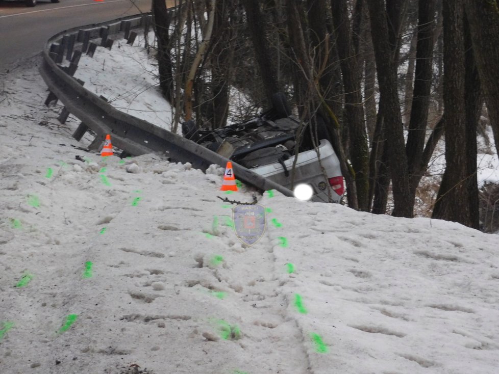 Meteorologové varují, že večer se na východě republiky bude tvořit náledí.