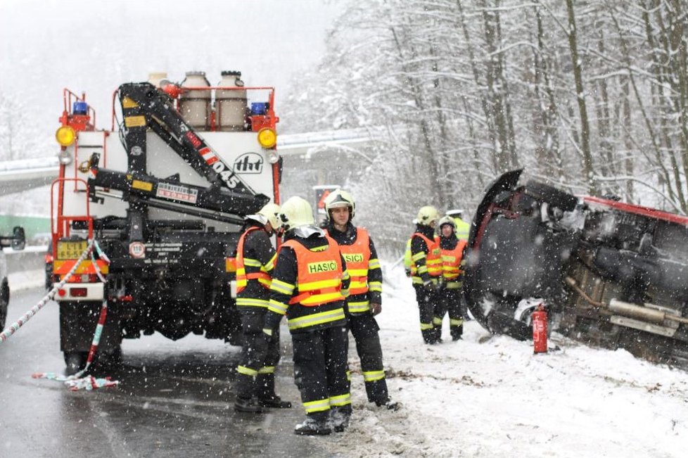 Meteorologové nadále varují před opatrností na silnicích, nejen v Libereckém kraji