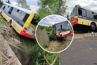Řidič autobusu v Litvínově zřejmě usnul, po nehodě se zhroutil: Malý chlapec je ve vážném stavu v nemocnici