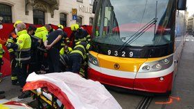 2. října 2020: U Masarykova nádraží došlo k vážné nehodě, kdy srazila tramvaj ženu. Ta pod soupravou zůstala zaklíněná. 