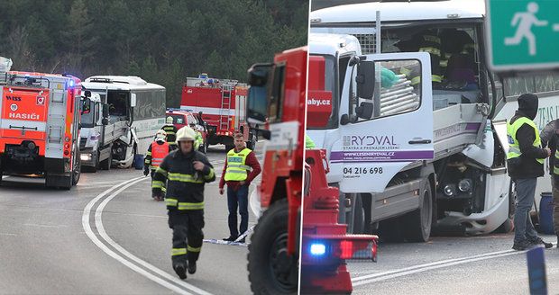 Autobus plný dětí se u Mělníku srazil s náklaďákem: Učitelka zahynula, devět dětí je zraněných! 