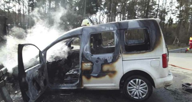 Smrtelná nehoda na Třebíčsku: Motorkář zemřel po střetu s autem