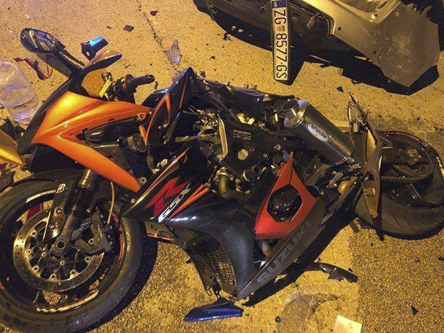 Opilý řidič srazil motorkáře. Ti utrpěli vážná zranění.