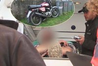 Opilý motorkář naboural do domu: Po třech hodinách nadýchal čtyři promile