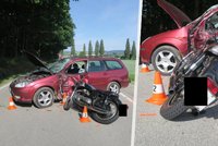 Tvrdá srážka motorkáře s osobákem u Dačic: Tragédie si vyžádala lidský život!