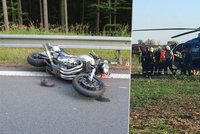 Motorkář nepřežil nehodu na Červenohorském sedle: Hazardér vezl i vlastní dítě (12)!