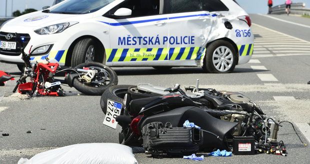 Motorkáři umírají na silnicích: Od začátku roku jich přišlo o život už 13