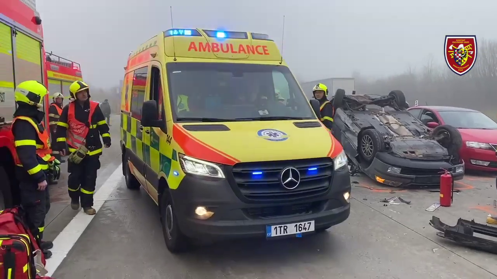 Hromadná nehoda zastavila dopravu na dálnici D1 na Novojičínsku ve směru na Ostravu.