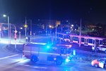 Tramvaj v Olomouci usmrtila muže, zřejmě jel mezi tramvajovými vozy. (9.1.2024)