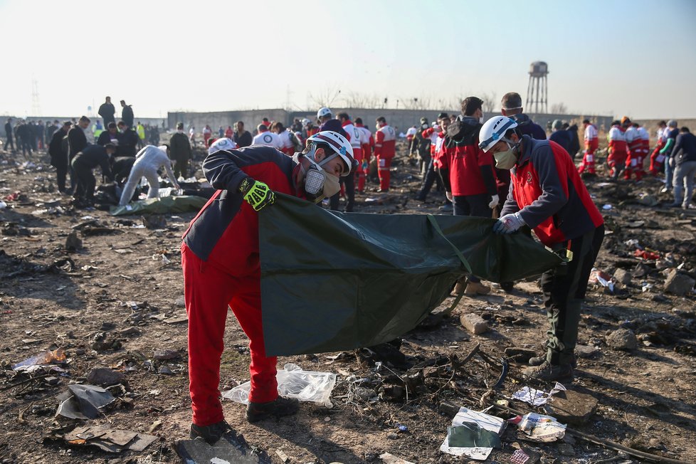 Tragická nehoda letadla v Íránu: Přes 170 mrtvých (8. 1. 2020)