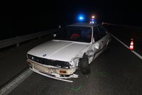 Zfetovaný řidič (22) smetl bavorákem motorkáře a jeho spolujezdkyni