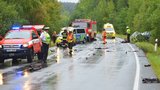 Čelní srážka dvou aut u Rokycan. Jeden z řidičů nehodu nepřežil