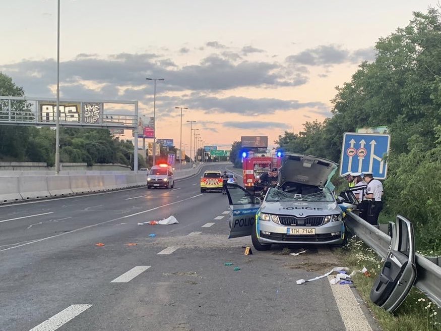 Opilá a zfetovaná žena srazila v Praze policejní vůz, zemřel policista Pavol K.