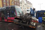 Nehoda tramvaje s pluhem