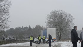 U Doks při srážce s kamionem zahynuli dva policisté