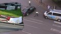 Řidič luxusního BMW smetl na zastávce Švandovo divadlo 21letou dívku