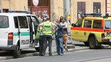 Řidič srazil motorkáře a zmizel