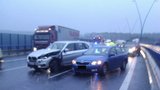 Hromadná nehoda na Pražském okruhu: Bouralo 11 aut!