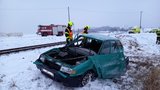 Senior ve felicii vjel přímo pod kola motoráku: Ten ho tlačil desítky metrů