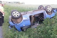 Tragická nehoda na Plzeňsku: Auto vyletělo ze silnice, řidič nepřežil