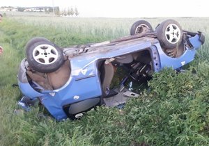 Při vážné nehodě u Nýřan zemřel řidič.