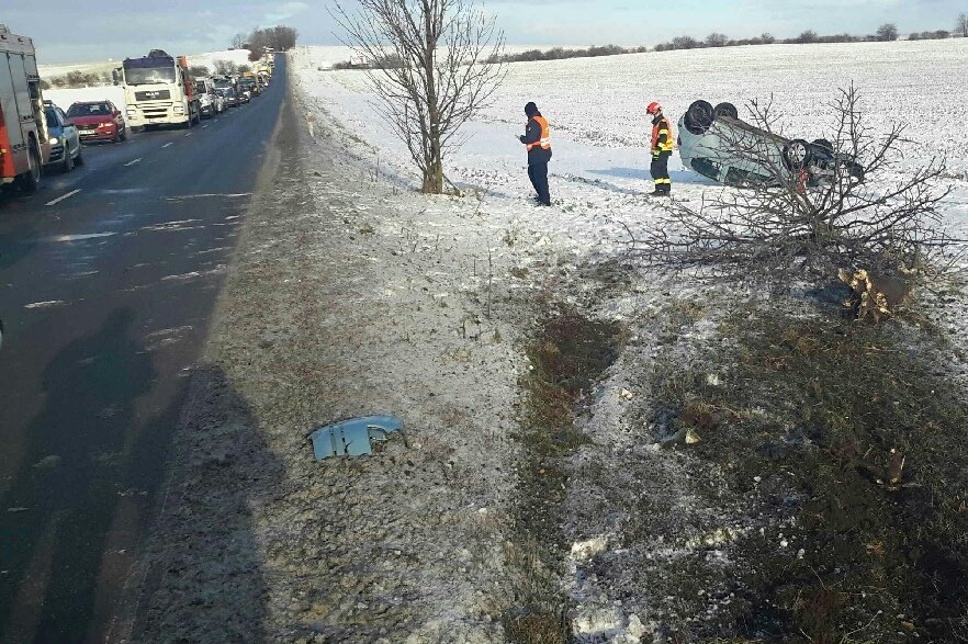 Řidička havarovala s osobním autem u Sokolnice na Brněnsku.