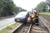 Žena z Ostravy vjela na koleje: Kvůli nevhodným botám!