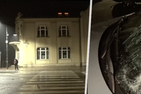 Nepozorný řidič srazil děti na přechodu! Tři lidé skončili v nemocnici