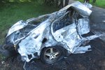 V troskách, které zbyly po nehodě oktávky a autobusu v Karviné, zemřel řidič auta. Teprve dvacetilý mladík.