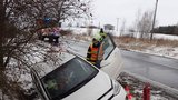 Chumelenice řidiče na severu Moravy rozhodila: Jedna nehoda za druhou! Sledujte radar Blesku