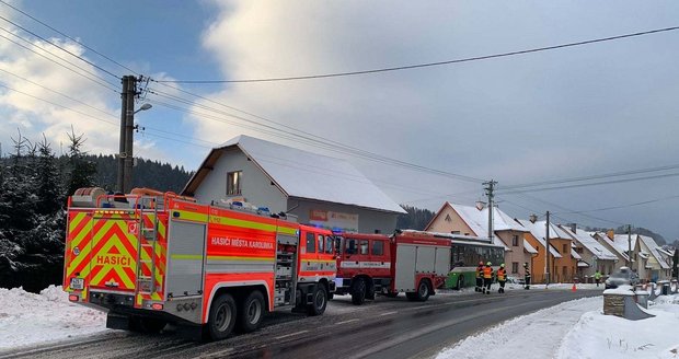 Nehoda autobusu a osobáku ve Zlínském kraji (29.1.2022)