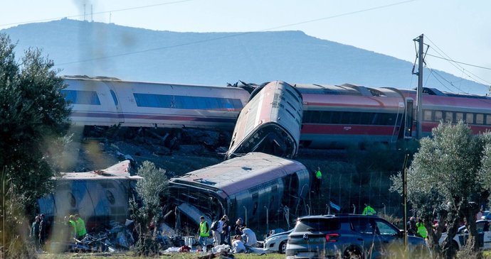 Srážka rychlovlaků ve Španělsku. (28. 10. 2026)