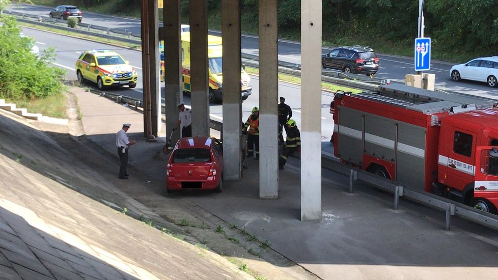 Dopravní nehoda ve Spořilovské ulici, 14. srpna 2019