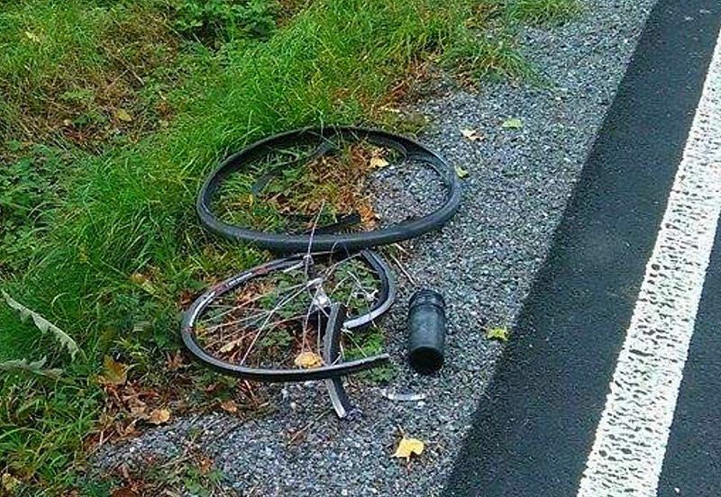 Šedesátiletý cyklista zemřel na Tachovsku po střetu s autem.