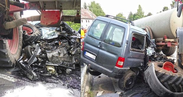 Traktor v Podještědí sešrotoval auto: Záchranu řidiče komplikovali zvědavci