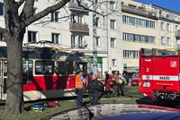 Odhalení pietního místa na Břevnově: S Dianou (†10) se rozloučili rodiče i spolužáci. Srazila ji tramvaj