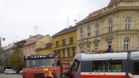 Při nehodě tramvaje v Brně došlo ke zranění.