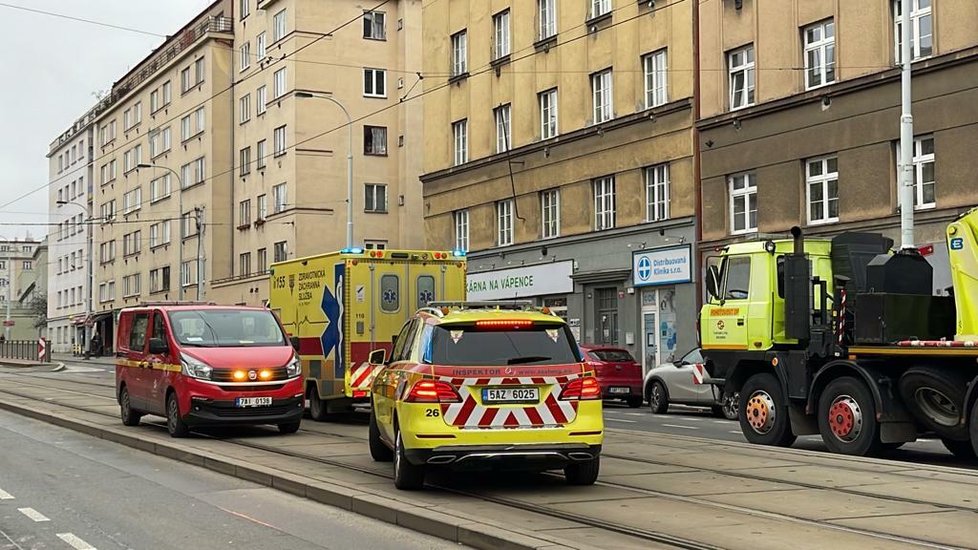 Nehoda tramvaje a auta na Žižkově. (8. ledna 2023)