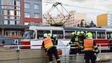 Tragédie v Řepích. Tramvaj nedobrzdila a srazila chodce (†76), na místě zemřel