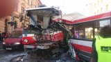 43 zraněných po srážce trolejbusu a tramvaje v Brně: Na vině byla technická závada