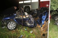 Mladičký řidič (†18) zahynul na Třebíčsku: Osudově podcenil průjezd zatáčkou