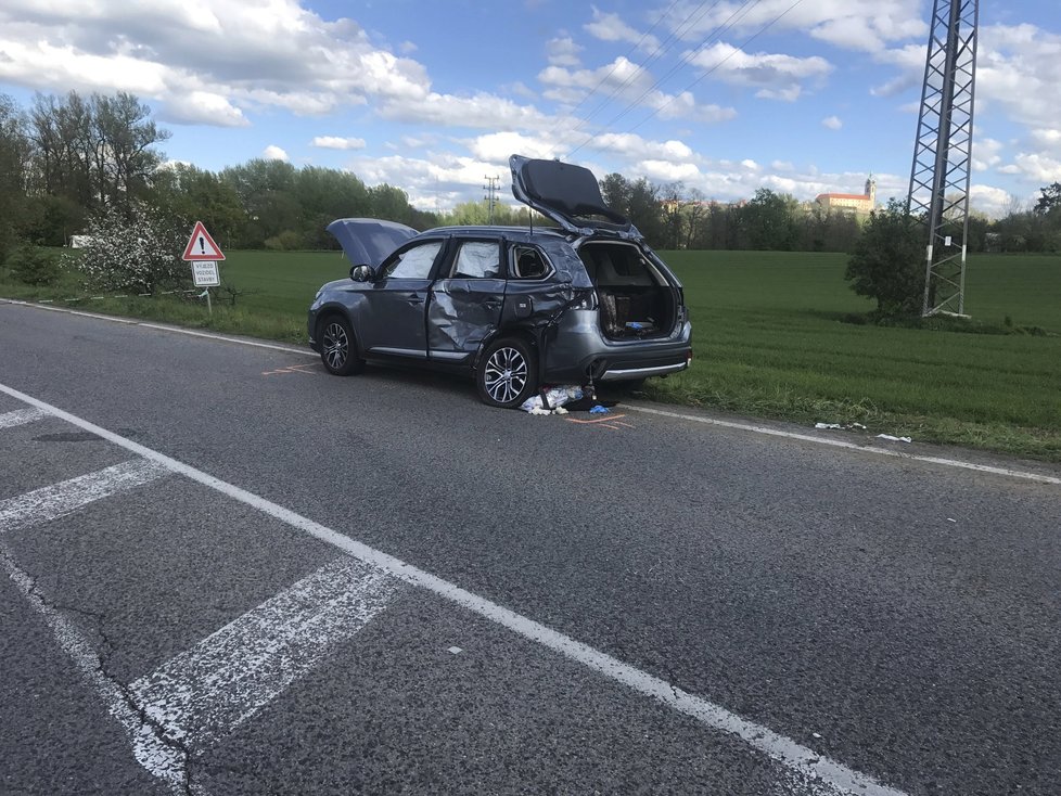 Smrt uznávaného amerického experta v Česku: U Mělníka jeho auto rozstřelil kamion.