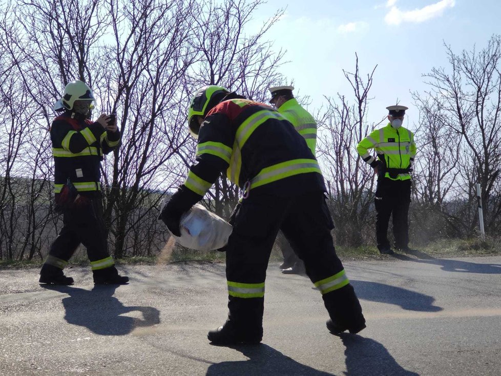 Na Benešovsku došlo k nehodě vlaku a sanitky.